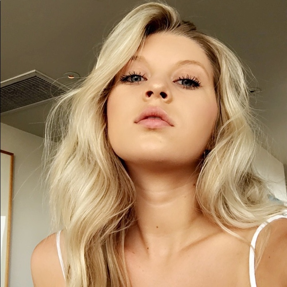 Meet your Posher, Logan